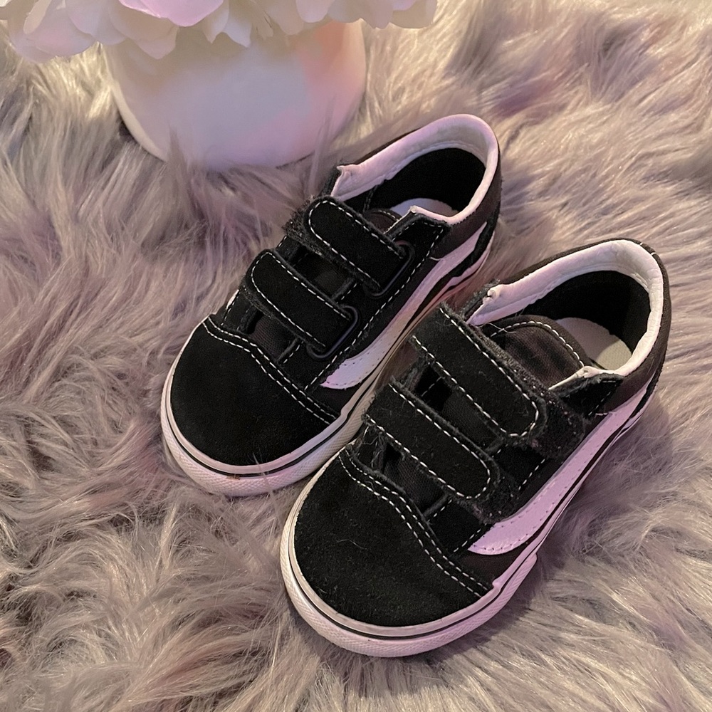Toddler Vans size 6, unisex